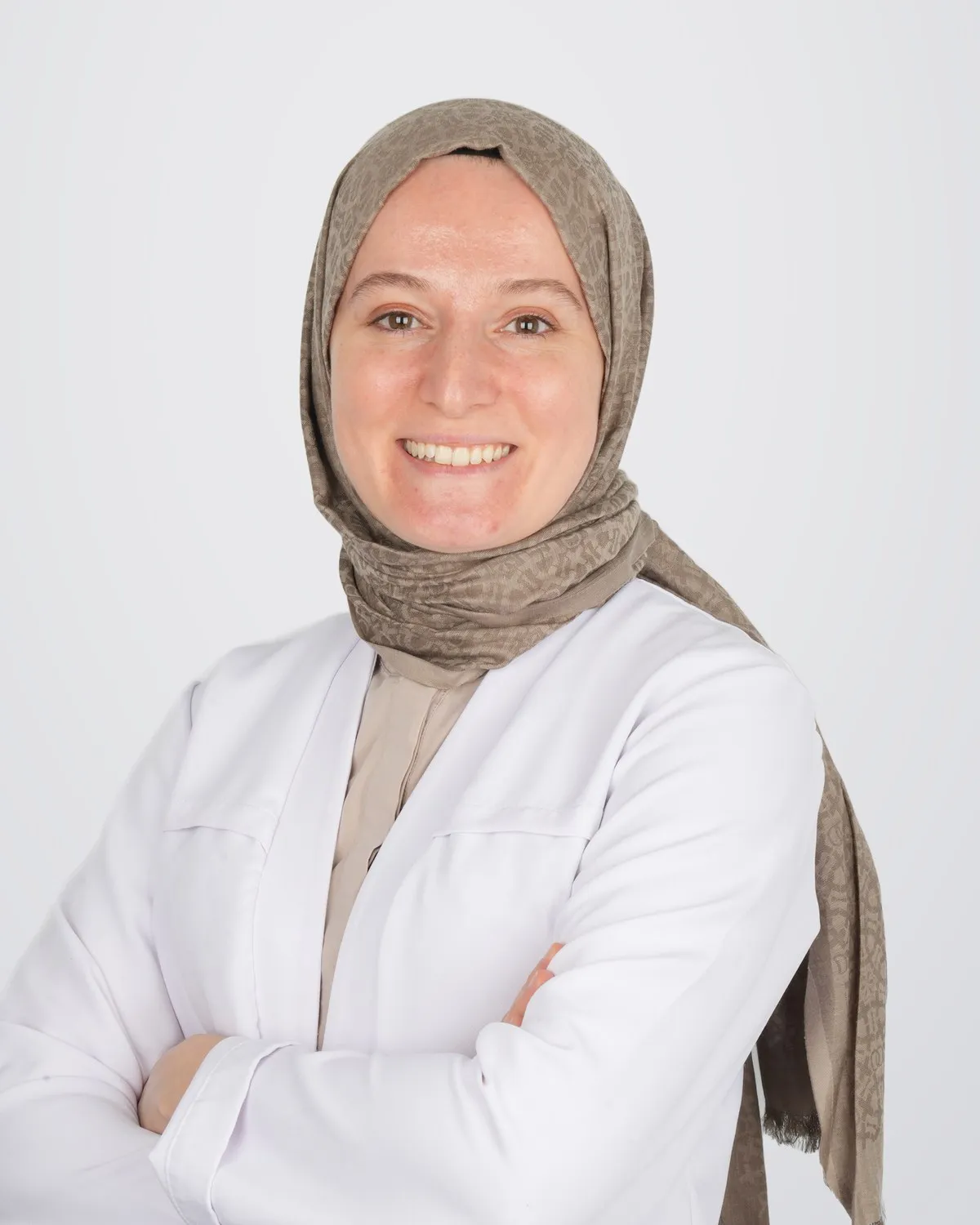 Dt. Büşra Erenoğlu